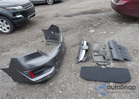 2018 Honda Clarity Plug-In Hybrid z USA, uszkodzony, nr VIN JHMZC5F11JC016816